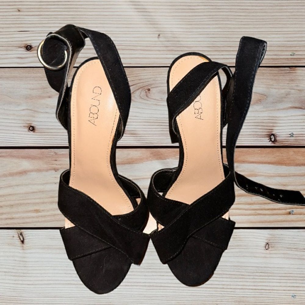 Abound Block Heel Strappy Black Sandals Size 7